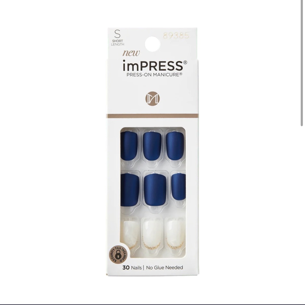 KISS imPRESS nails in color chasing stars